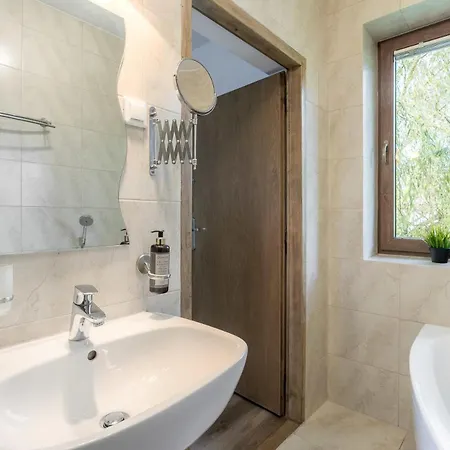Διαμέρισμα Large In Centre Of By Rent Like Ζακοπάνε