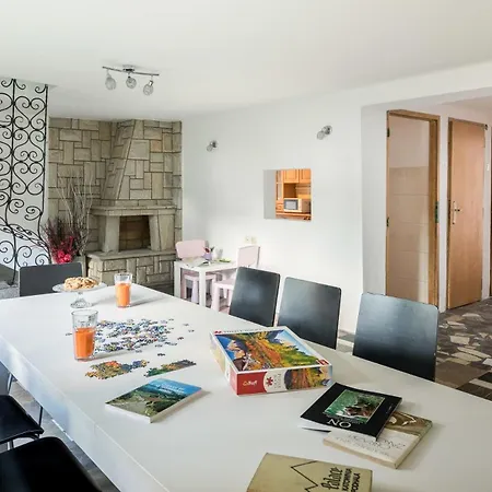 Διαμέρισμα Large In Centre Of By Rent Like