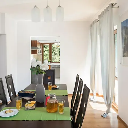 Large In Centre Of By Rent Like Διαμέρισμα Ζακοπάνε