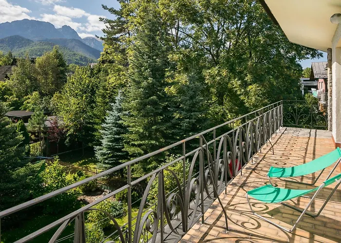 Large In Centre Of By Rent Like Apartamento *