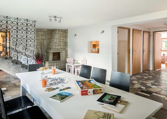 Apartamento Large In Centre Of By Rent Like